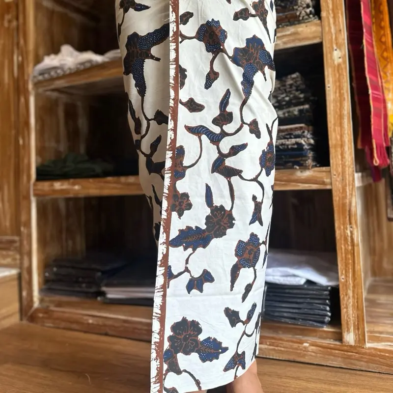 Kamen batik bledak semi tulis