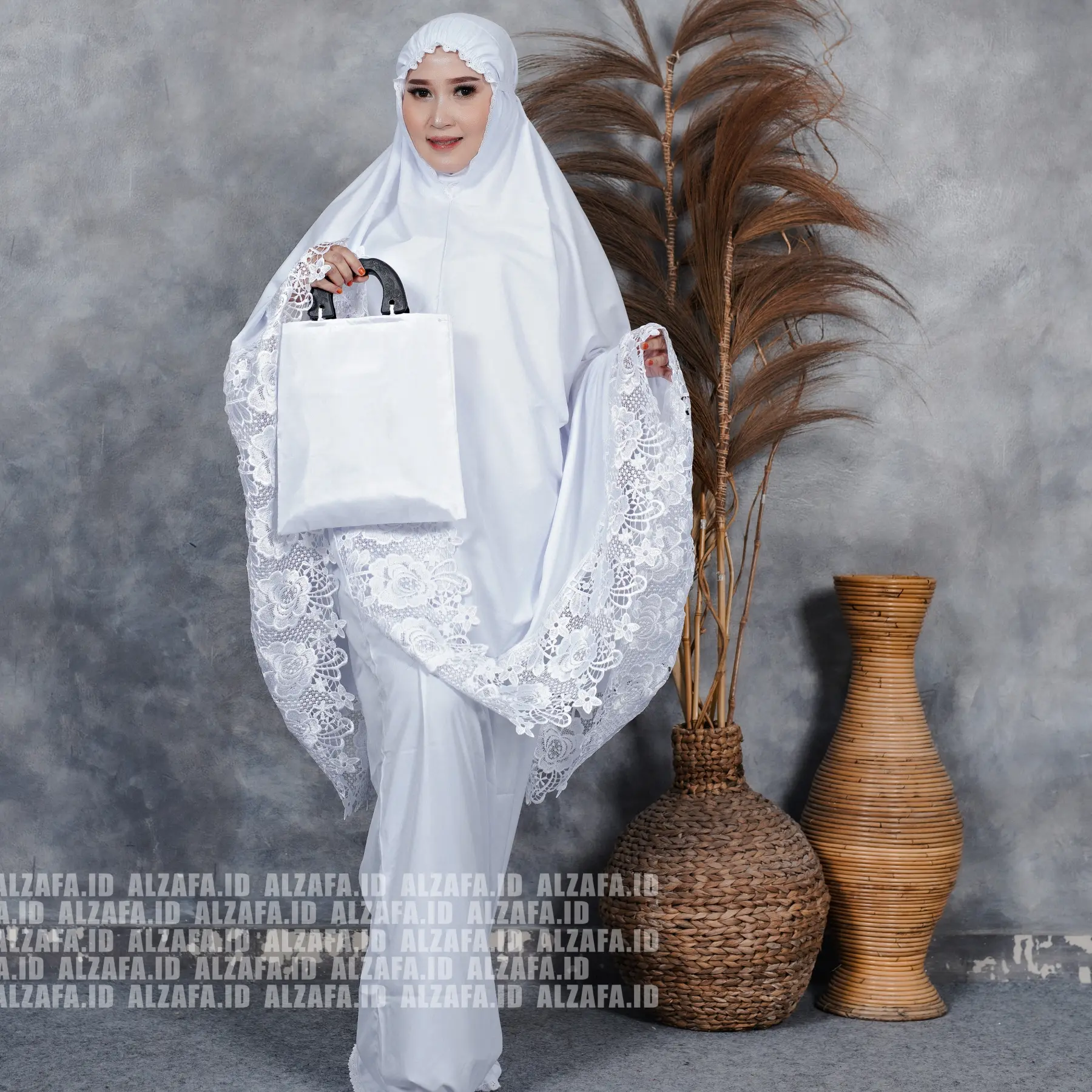 Mukena Dewasa Jumbo Katun Mikro Putih Bersih / Brokenwhite Renda Mawar Import New Exslusif (Renda Bawahan) Muslim Mewah