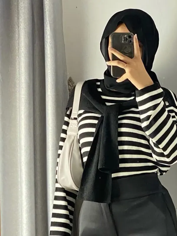 Atasan wanita lily stripe tali bagian depan - atasan wanita rajut terbaru - gaya korean style OOTD 2024 regular fushia 1