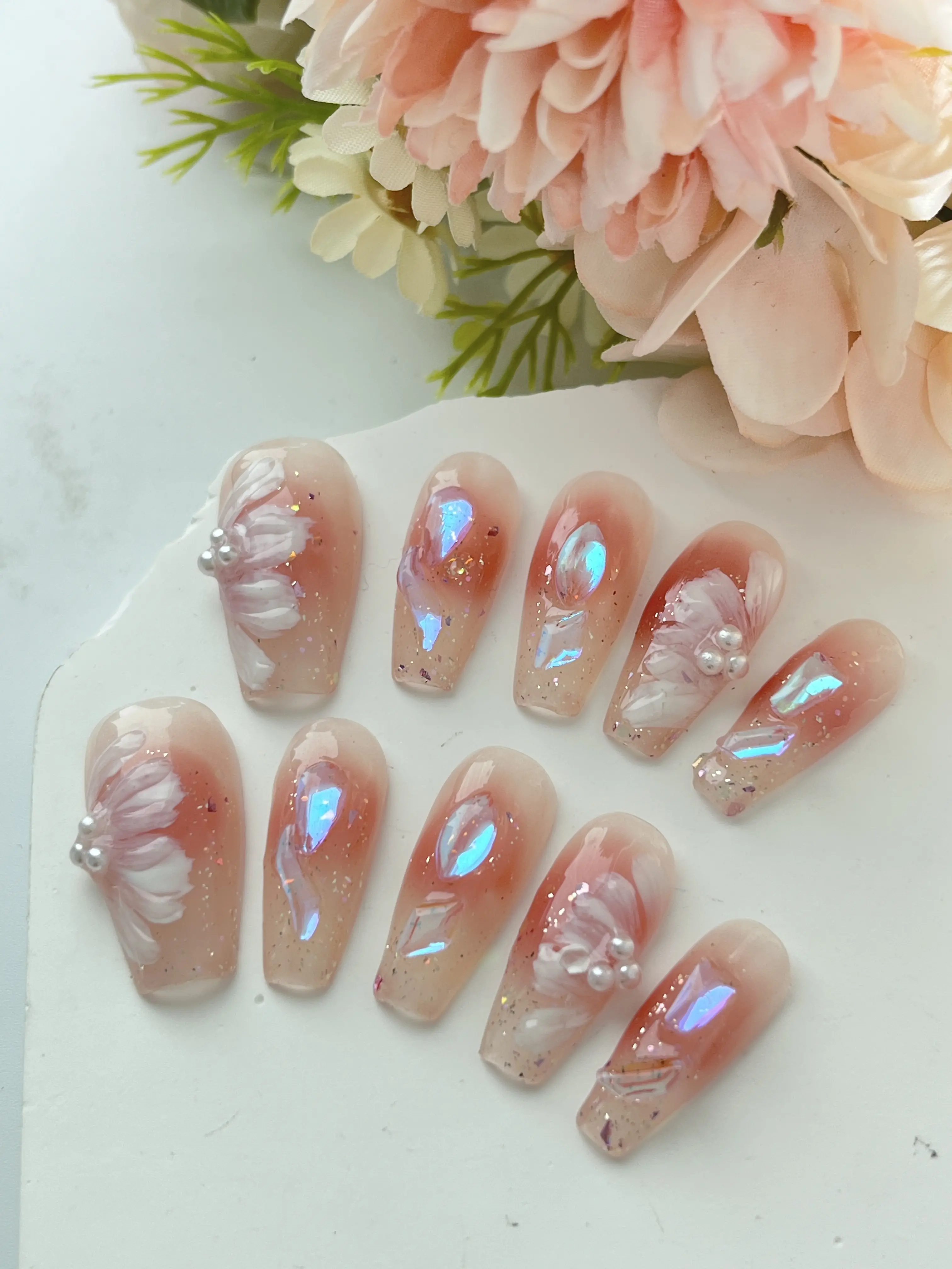 B089 10pcs handmade press on nail false nail fake nail tip nail stickers Rhinestone Decor French White butterfly short eye cat  3D creative funny comic flower floral almond cute Modern Japanese Style glamnetic Christmas