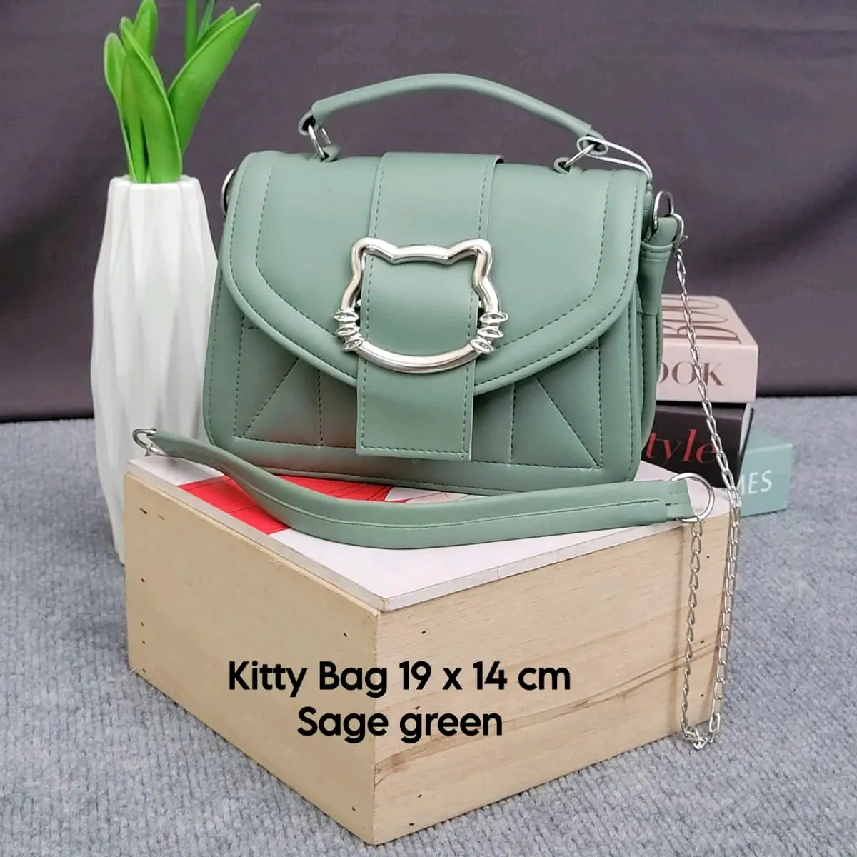 KITTY TAS wanita Slingbag