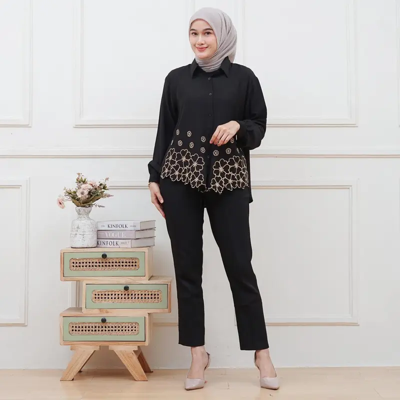 Opnaisel series Kemeja Bordir Sabrina / Blues Bordir Model Kerah Bahan Polo Linen 5