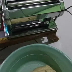 [EXCLUSIVE RAVITOZ] QME- Pasta Maker Atlas Qm-150 Gilingan Mie, Molen, Pangsit Cetakan Mie Penggiling Pencetak Pasta Kue Alat Mesin Pemotong Plastik Pizzaa