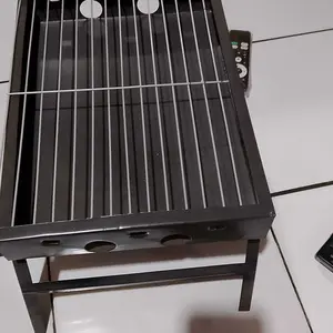 promo Paket  satu set alat pemanggang serbaguna kaki lipat /panggangan portable tahan karat Hitam bahan flat Besi Simple Kitchenware