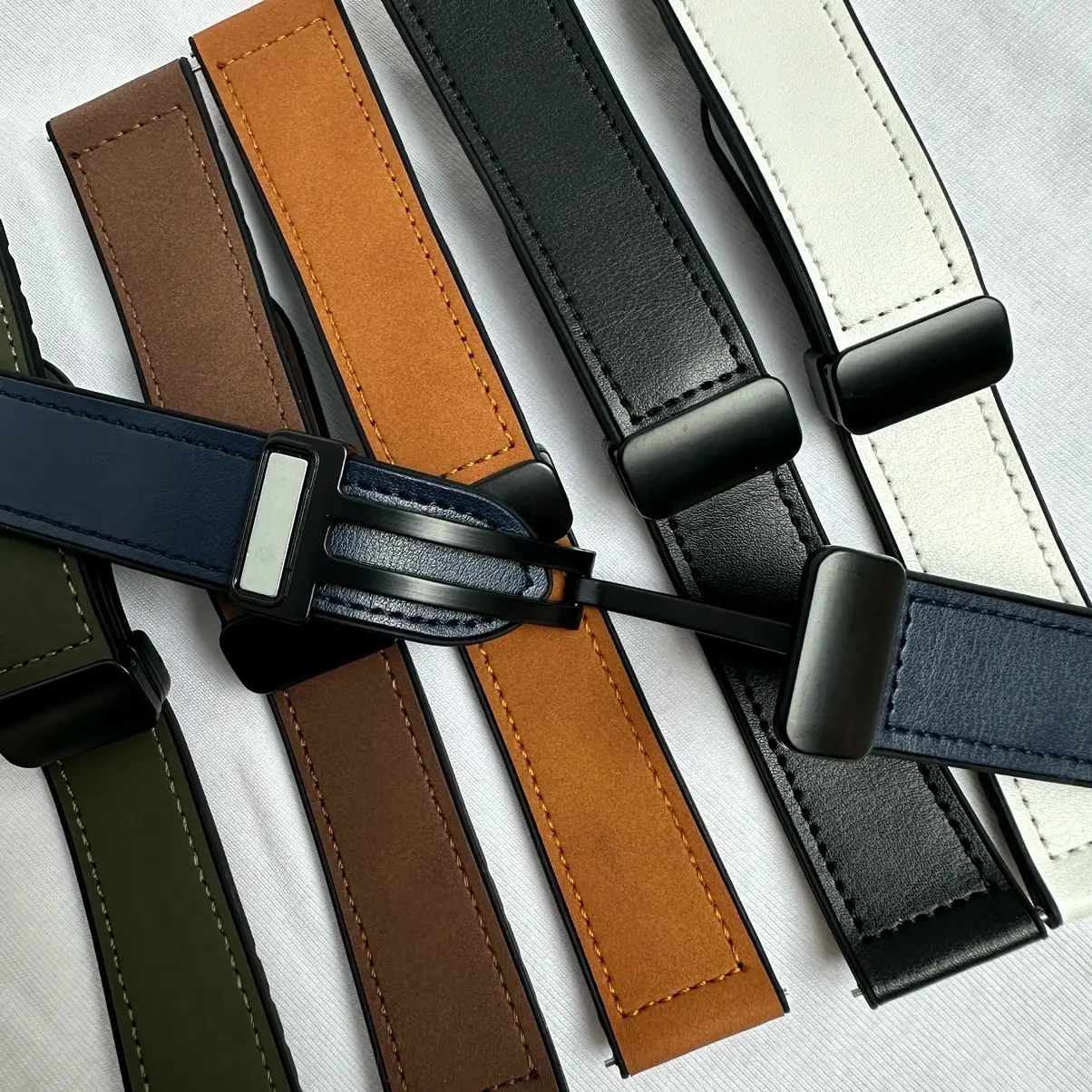 Tali Jam Karet Silikon Motif Jahitan Kulit Buckle Magnetic Quik Release