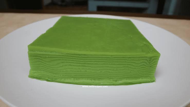 Product Introduction of lapis legit spesial pandan basah uk.16cmx16cm ADIKA CAKE 100%Halal 7