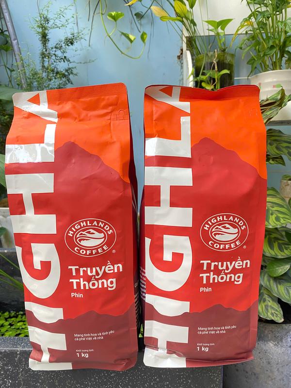  Combo 2 bịch Cà phê Rang Xay Highlands Coffee Vị Truyền Thống 1kg Cafe Arabica và Robusta  2kg  