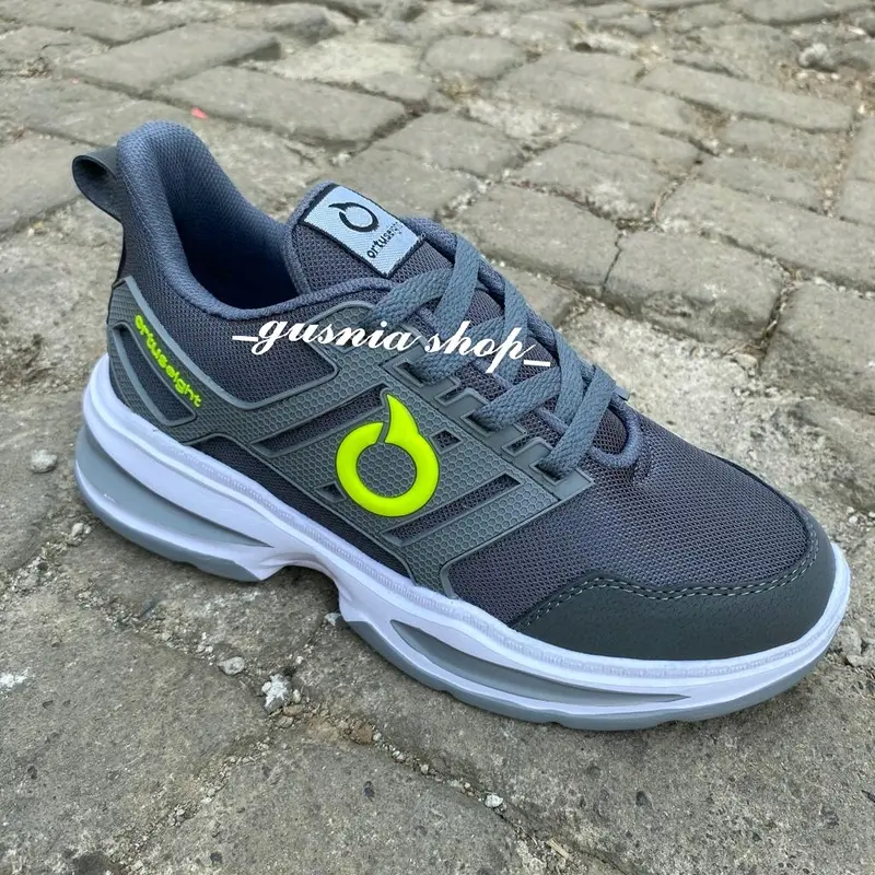 Sepatu running pria dan wanita, sepatu olahraga sneakers terbaru, sepatu sekolah, sepatu joging, dll 0