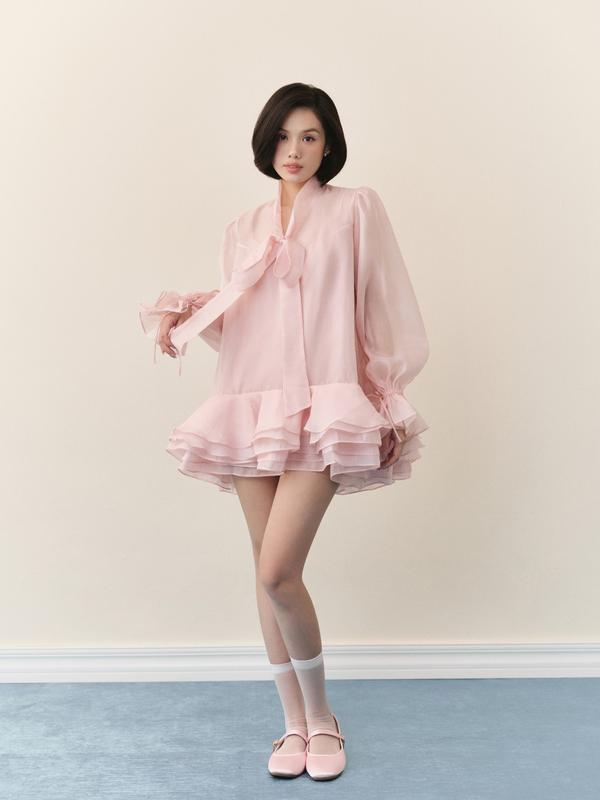  Đầm babydoll ngắn thắt nơ chất tơ bóng Chiffon Bowy Oversized Mini Dress nhiều màu bồng bềnh OLV 