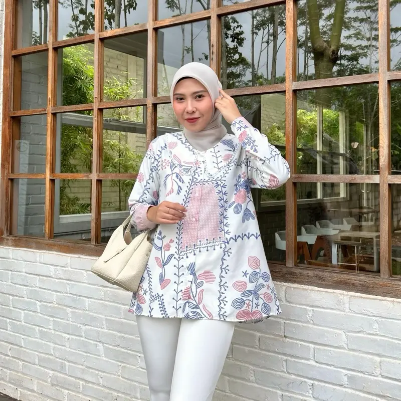 BATIK RAVINDRA Blouse Batik Laura Kancing Depan Kerah Renda Wanita