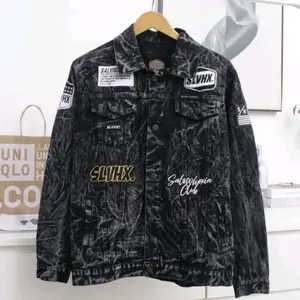 Jaket Jeans Pria Salvio Hexia Bordir Jaket Denim Emblem Sandwash Jumbo Terbaru M - XXXL Panjang Muda Hitam Logo Distro