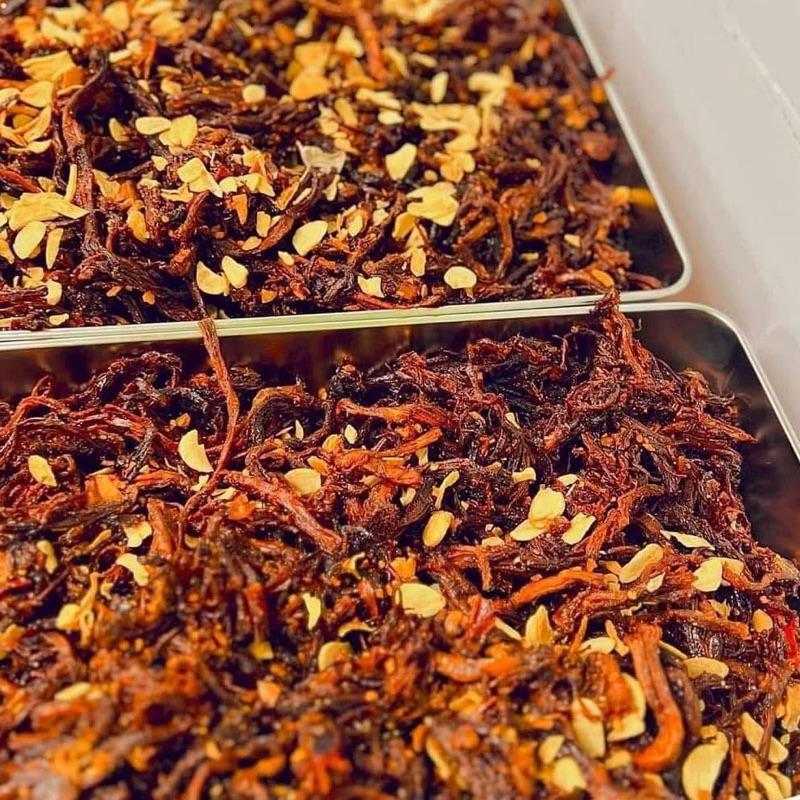 TẶNG TỎI SẤY GIÒN COMBO 2 BỊCH 400gr Thịt Sấy Khô Cháy Tỏi Hương Vị Heo - Dai Ngon Đậm Đà - Đạt Chuẩn ATVSTP