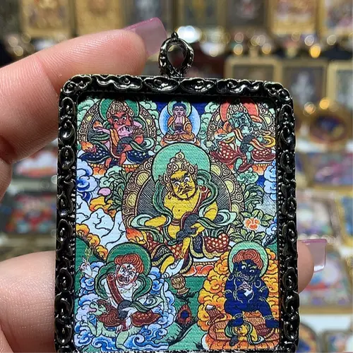 [Quick sale]  Non-natural Crystal Necklaces & Pendants