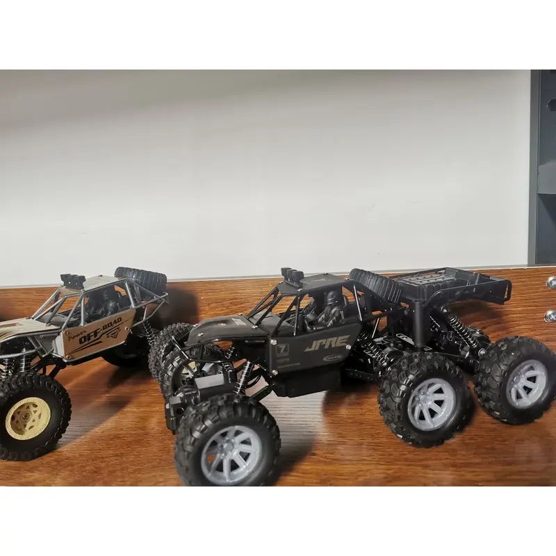Mobil Remote Control RC Off Road Skala 1:18 6 Roda Hi-Q Remote Control Car dengan Charger Mainan Anak Mobilan Remot 6