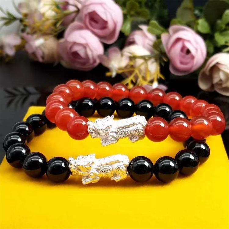 Product Introduction of Pure Silver Pi Xiu Bracelet Red Black Agate Bracelet Merchant Enterprise Company Gold Store Live Broadcast Activity Drainage Gift Wholesale 1