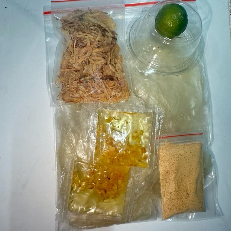 Combo 250g Bánh Tráng Tặng Kèm Sốt - Bánh Tráng ủ bơ với Sốt Đặc Sắc