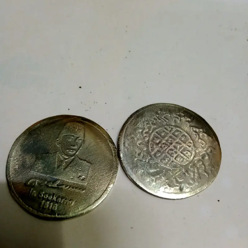 Koin motif ir Logam kuningan 1