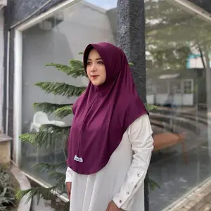 100 Ribu 6 Pcs L Hijab Hamidah Pinguin Oval Jersey Premium BY SANIN Hitam