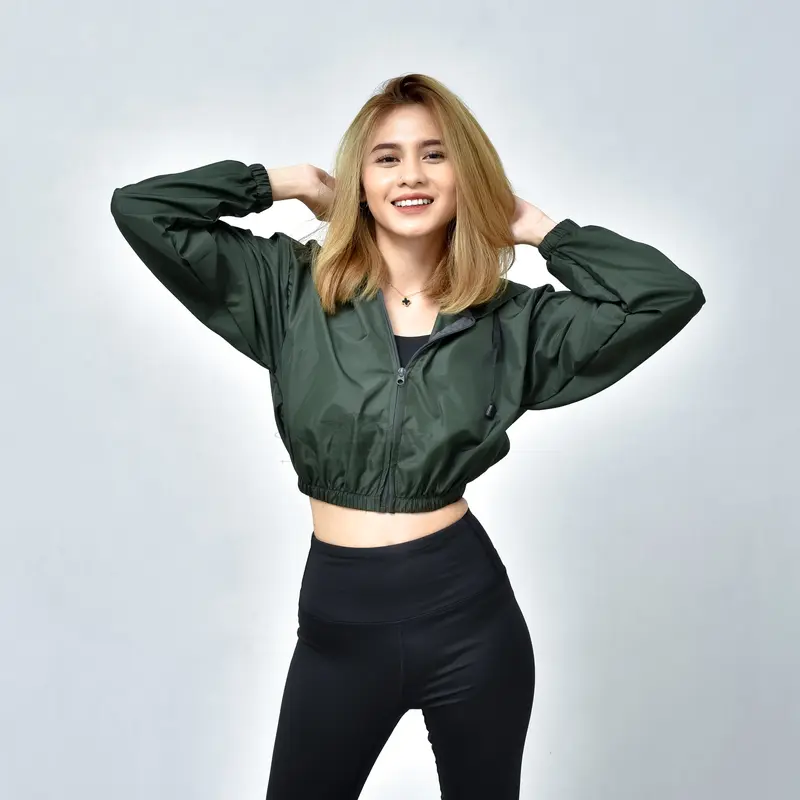 GRACIOUSTYLE - Jaket Crop Wanita Korean Style Jaket Olahraga Wanita Crop Jaket Sport Parasut Running Gym Fitnes Yoga Zumba Anti Air Wanita Cepet Kering Trendy Stylis 2