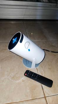 Product Review of Smart HY300-A RAM 2/16 GB Projector 4K HD Android Dual WIFI 6.0 6000 Lumens Bluetooth from D**l 1