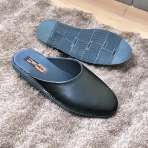 Slop kejawen kulit. HITAM alas hitam karet ( TREPES )