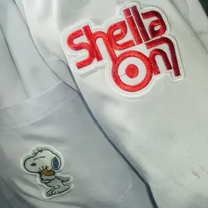 Sheila On7 Patch Bordir Logo untuk Pakaian cukup disetrika di bahan kain