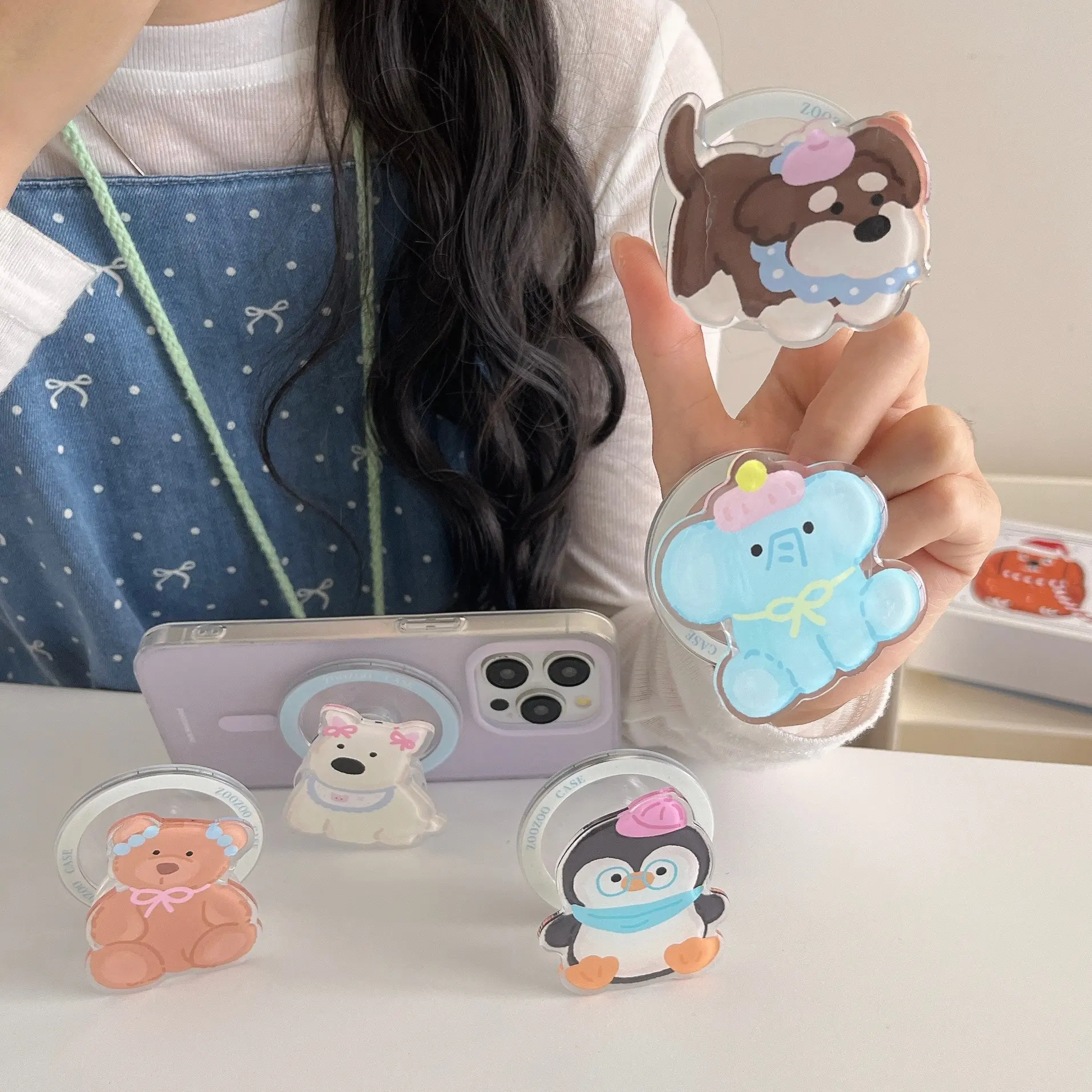 Cute little flower, cartoon animal pattern iPhone magnetic bracket Smartphone Stand  magnetic bracket
