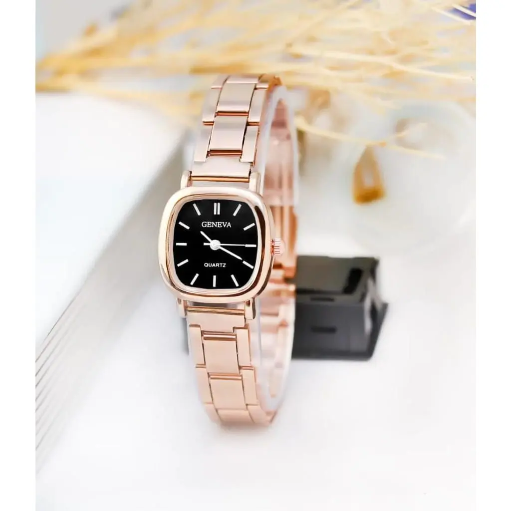 ROSE HITAM