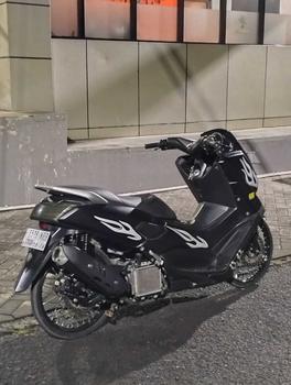 Product Review of SEPAKET VELG RING 17 NMAX OLD N-MAX NEW AEROX NEW AEROX OLD PCX 150 PCX 160 VARIO 125 150 ADV 150 PLUS BAN PNP PASANG from K**🌠 0