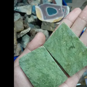 bahan batu giok berkualitas