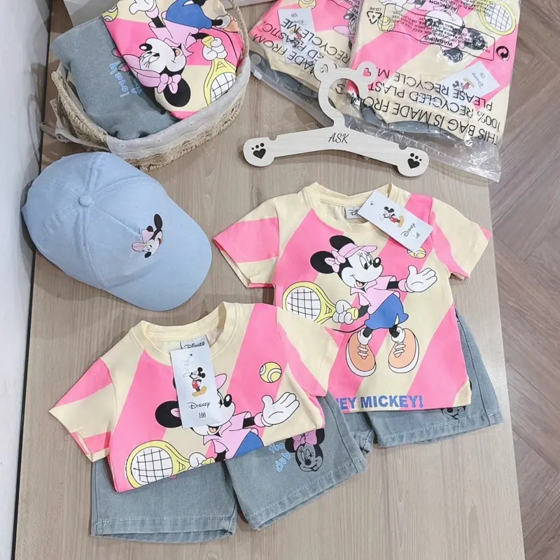Set bộ cộc áo phông micky hồng mix sooc jean xanh tặng kèm mũ cho bé gái
