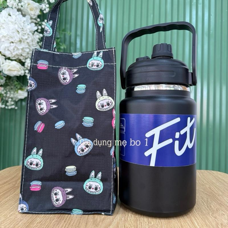  ￼ Tặng túi vải Bình giữ nhiệt dung tích lớn FIT 2500ml 2000ml 1500ml miệng rộng dáng lùn trên nắp kèm ống hút,miệng rót tặng cọ ống hút cọ bình 