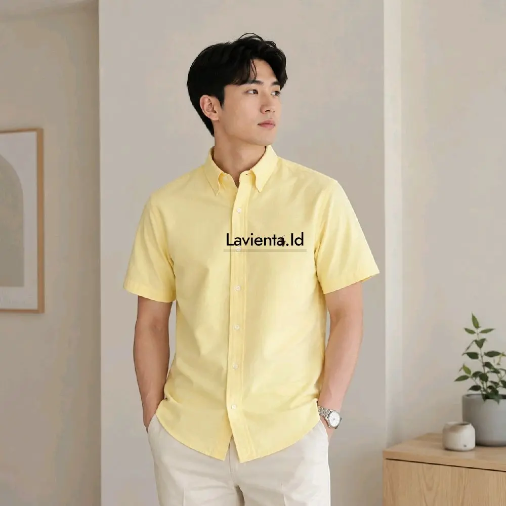 Kemeja Polos Pria Lengan Pendek Warna Butter Yellow-Atasan Pria Polos Lengan untuk Penampilan Santai dan Nyaman