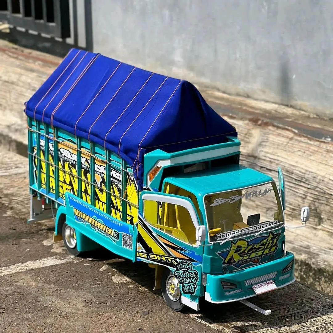 PROMO MURAH MINIATUR TRUK OLENG FULL VARIASI LAMPU BONUS TERPAL TERLARIS UNTUK ANAK ANAK