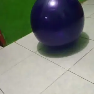 Hoptech Gym Ball Yoga 65/75cm Bola Olahraga Otot dengan Pompa Gratis Ideal untuk Latihan Fitness & Rehabilitasi