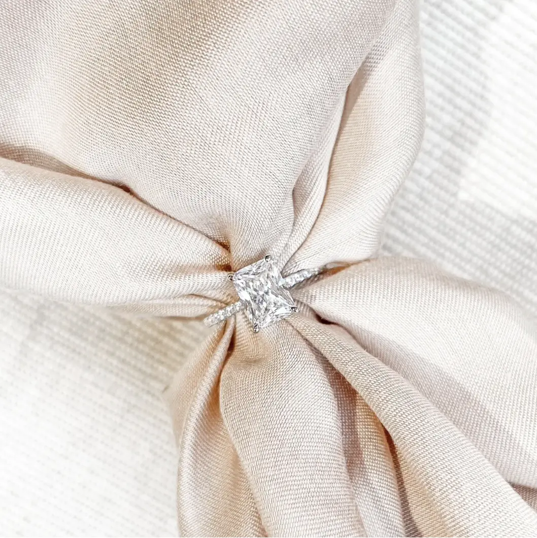 Gwen Diamond Ring [The Starry Co.]