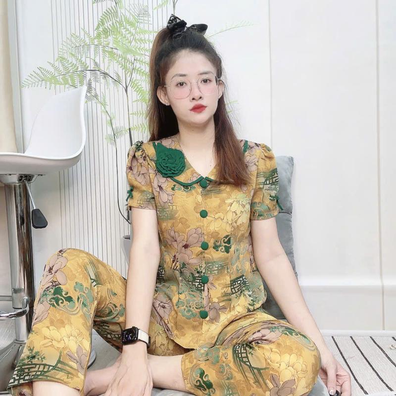 Đồ bộ lụa mango cổ sen đính bông chích ly tay ngắn quần dài phom từ 40 đến 70kg 2