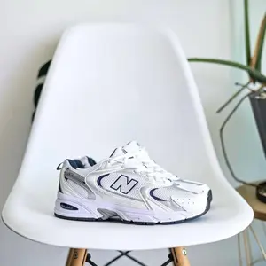 Sepatu Sneakers Kasual Unisex Pria Wanita (Bisa COD) nyaman Di Pakai Model 530 Bets Seller