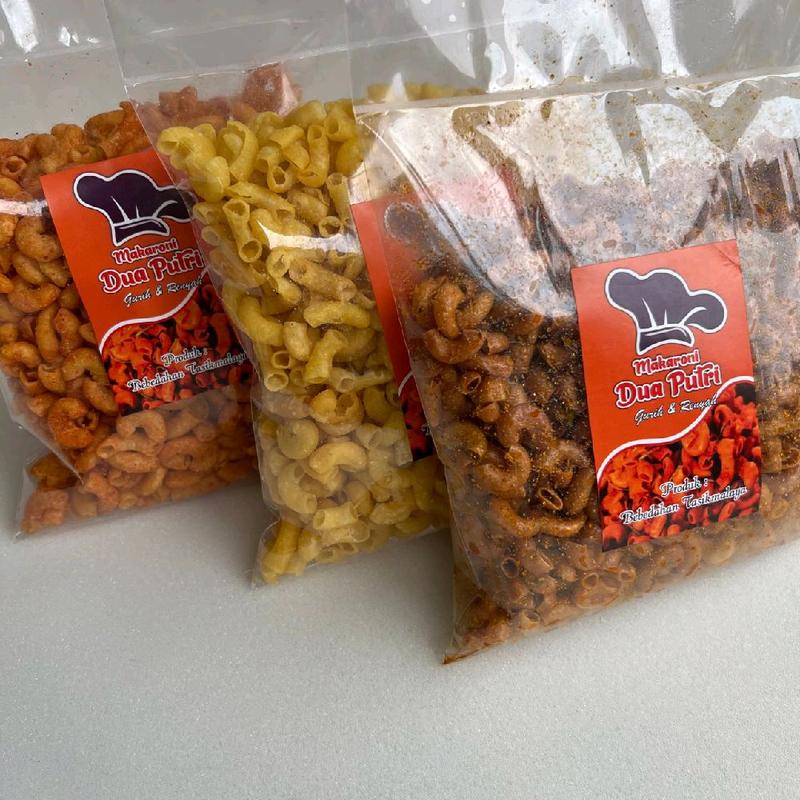 MAKARONI DUA PUTRI 250 GRAM  / CEMILAN KERING ENAK GURIH DAN RENYAH 2