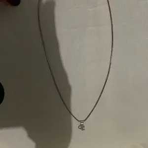 Kalung Titanium Liontin Perak Silver Lapis Emas Putih Anti Karat Tidak Luntur Selamanya Kalung Wanita Permata Kristal Fashion Arvil Collection