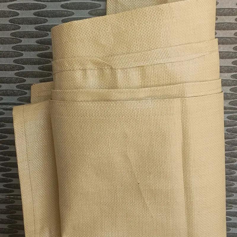 TERPAL KUNING 3 X 4 METER , UNTUK JEMUR PADI REMPAH TENDA TIKAR ALAS BARANG TUTUP BARANG DAN LAIN.NYA 0