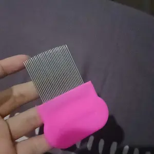 SISIR PEMBASMI KETOMBE KUTU DAN TELURNYA / SISIR KUTU BESI / SISIR KUTUT LOGAM SERIT