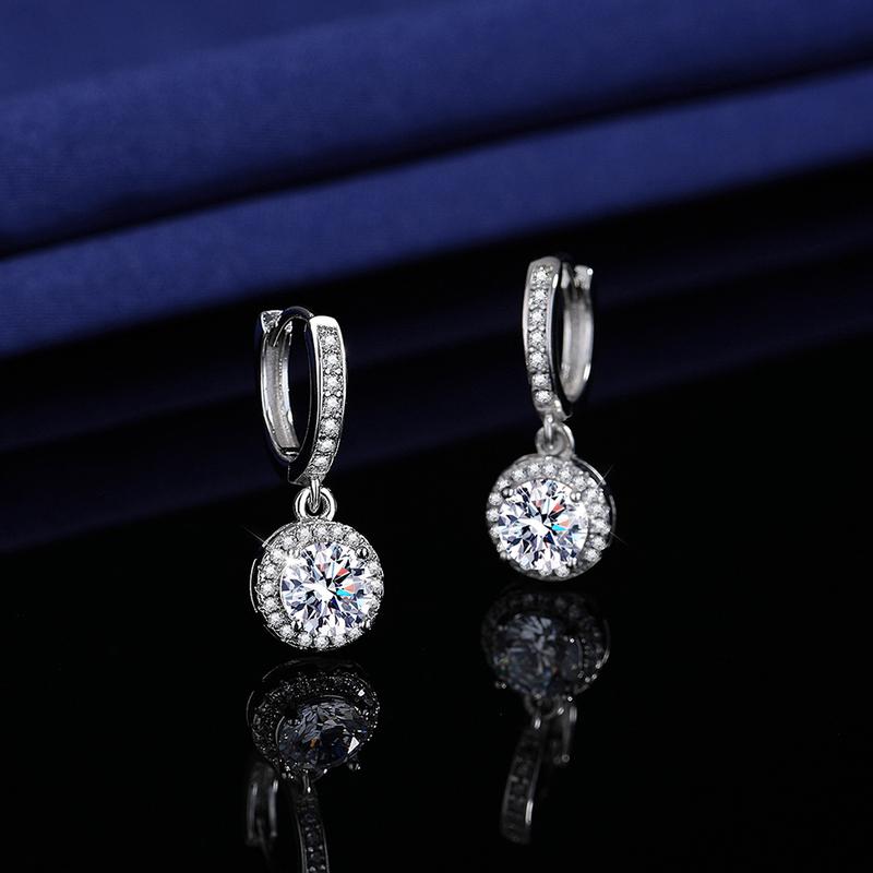 【003Harga telah dibanting, segera di CO】Chard Wake Anting princess round Anting wanita elegan high quality cantik elegan anti Zirconia 1 Carat Sertifikat GRA Kotak Indah   CWE002 2