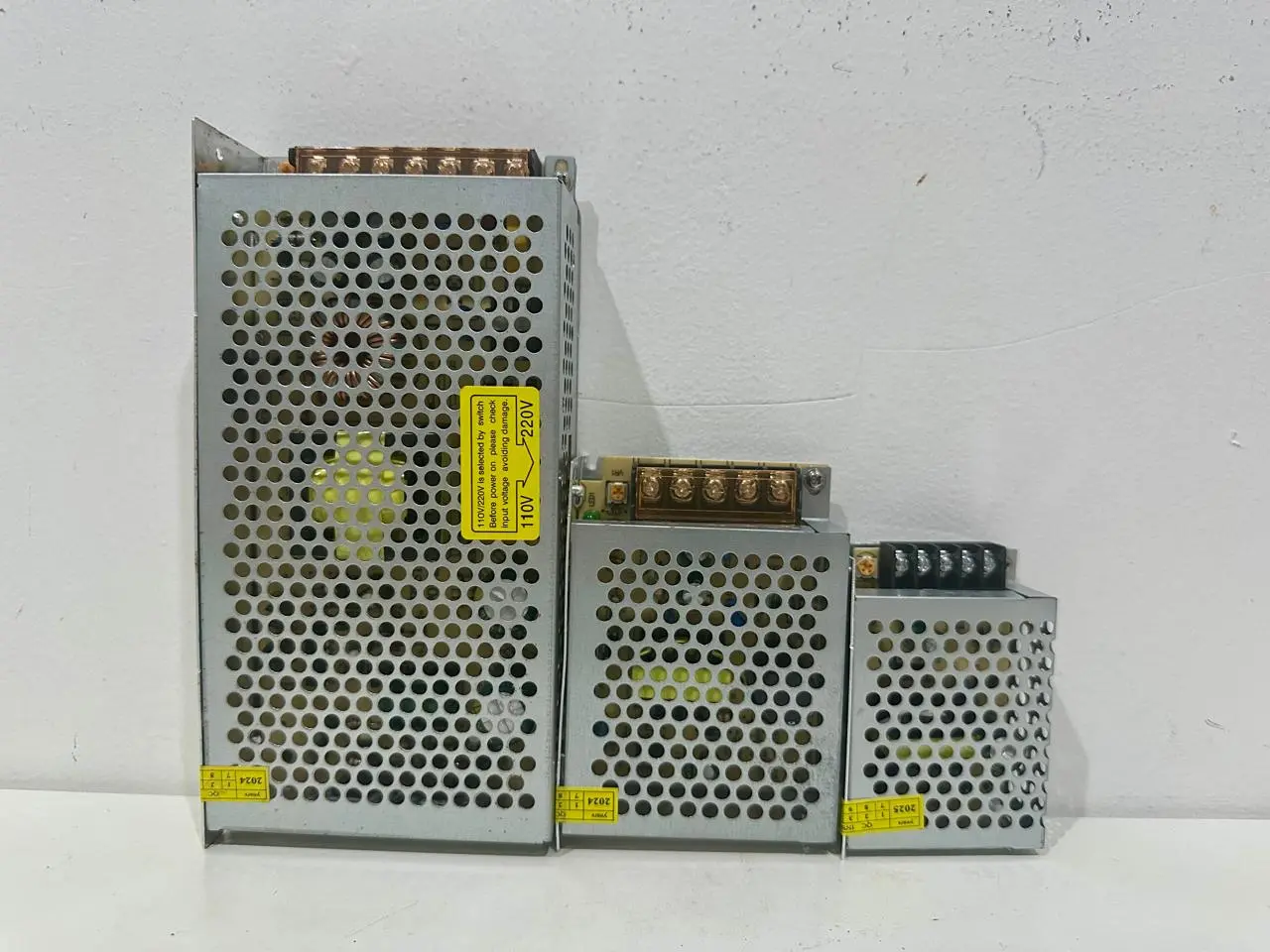 Power Supply Adaptor Switching 12V 20A 10A 5A 3A / Trafo DC 12 Volt 20 10 5 3 Ampere
