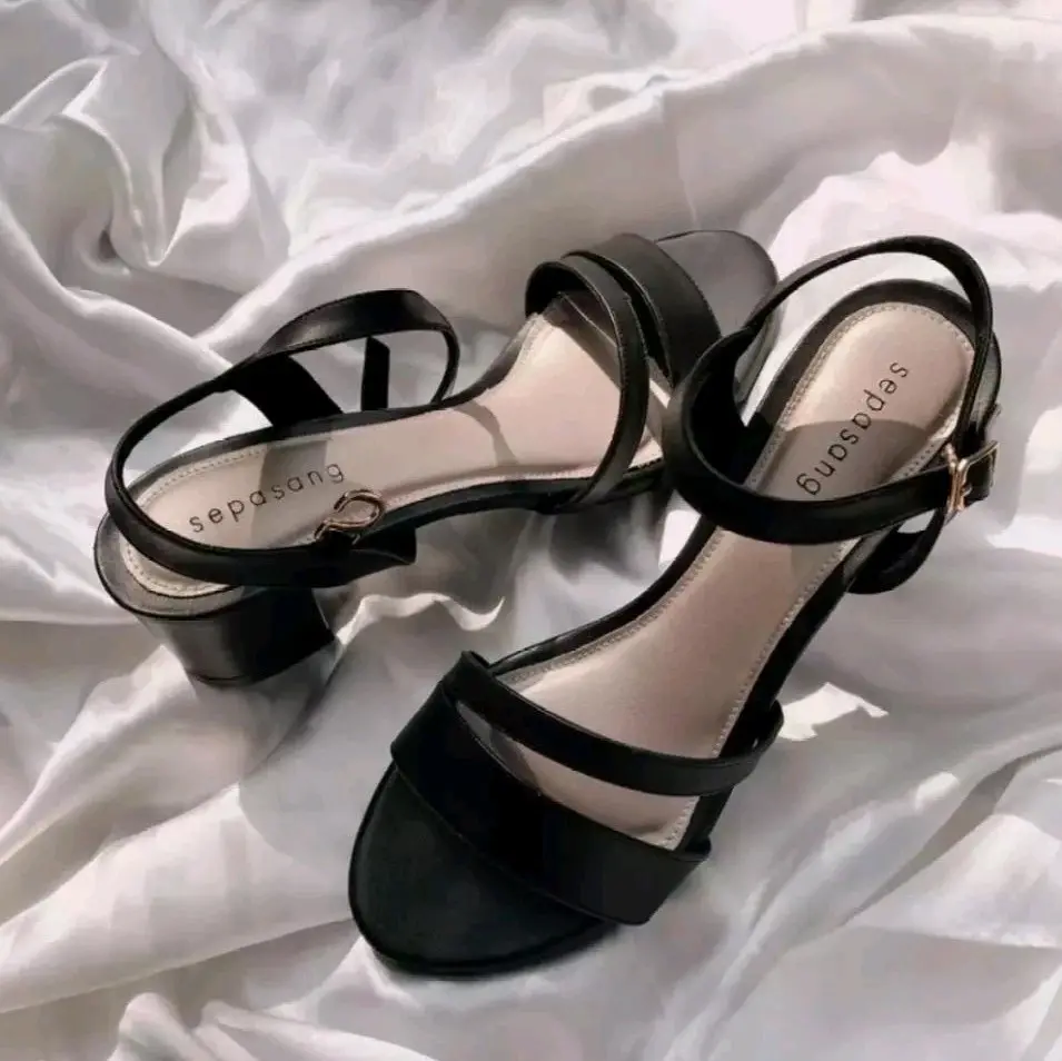 COD Sandal Wanita Heels Hak 5cm Korean Trendy / Sandal Pesta Remaja Wanita /Sandal Heels Kekinian Murah Kasual