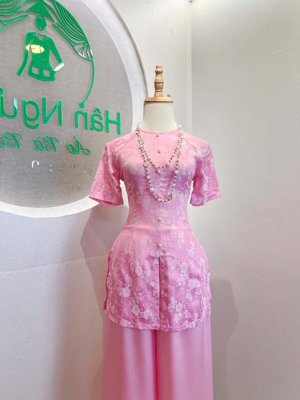 Pháp Phục Hân Nguyễn- B.A166 - Áo Bà Ba Gấm Tay Ngắn Dây Kéo Nút Ngọc Trai Quần Ngọc Trai