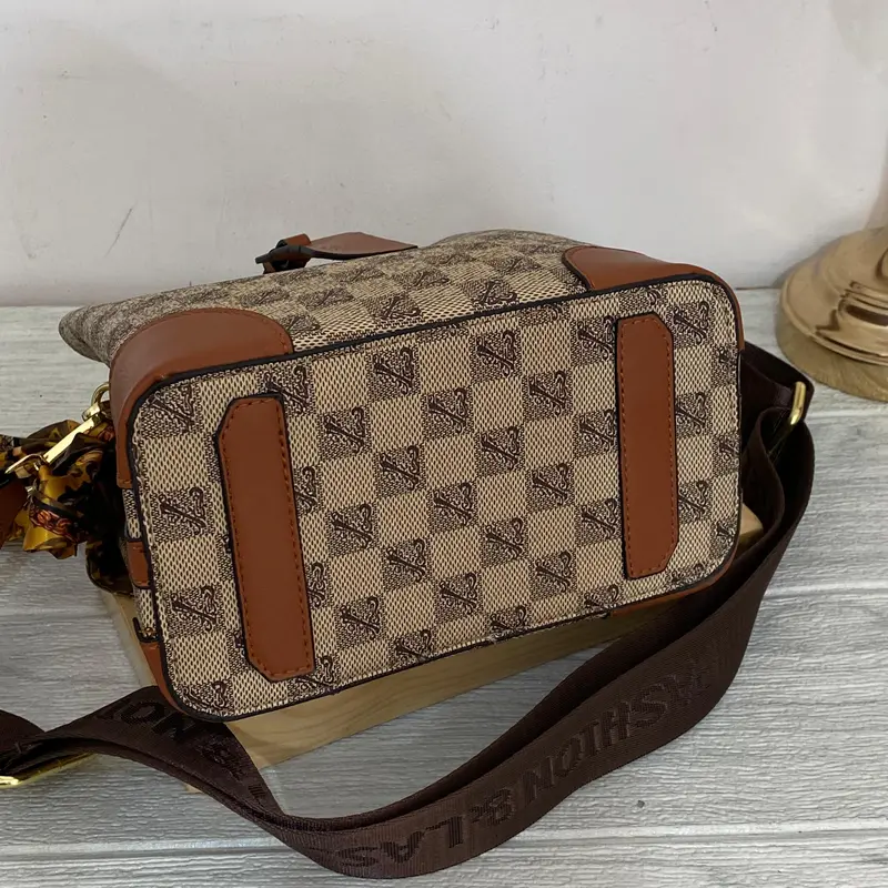 Tas Mewah Tas Slempang Wanita Bucket Bag T84016 3