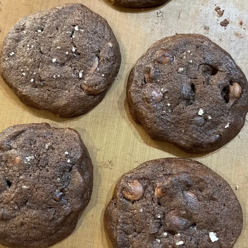 Biskuit Cookielle soft cookies double dark chocolate 1