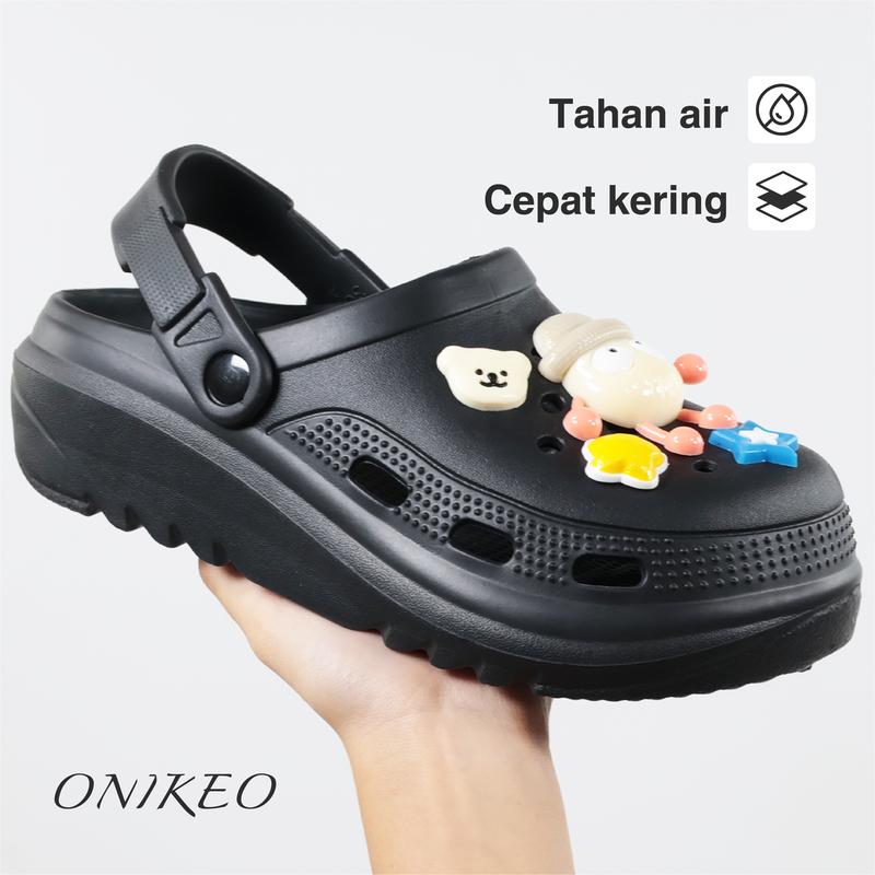 Onikeo Sandal Bahan EVA ramah lingkungan,tidak berbau, Lembut, elastisdan tidak mudah rusak, Teknologi 3D anti slip,Desain ergonomis yang unik, terlihat lebih tinggi. 513M,320g.novasi teknologi yang lembut,Seperti Berjalan diatas kapas. Kaki tidak bau. 8