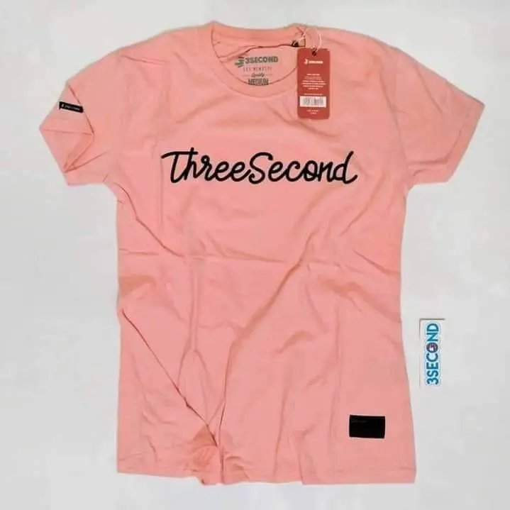 Kaos Cewek Pendek Best Seller Distro Logo Baju Wanita Atasan Katun Nyaman Slim-fitting